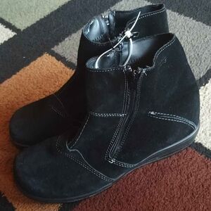 Martino Black Leather Ankle Boots Women's Size 11 Wide Excellent Condition